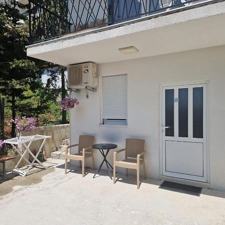 Studio Apartman Happy Home Tivat Exterior photo