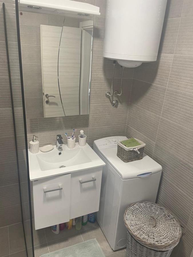 Studio Apartman Happy Home Tivat Exterior photo