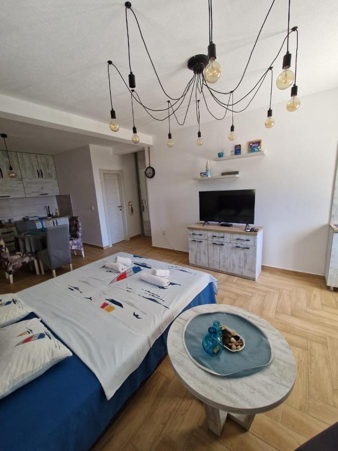 Studio Apartman Happy Home Tivat Exterior photo